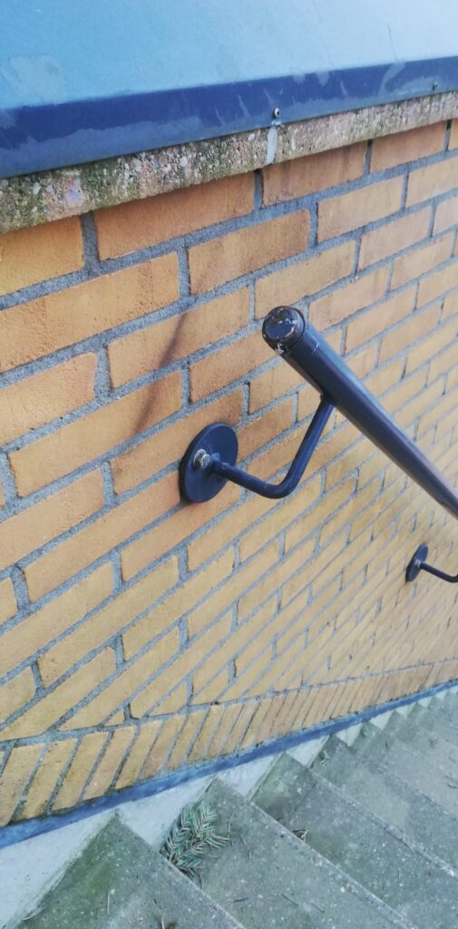 Oppassen bij trapleuning buitentrap